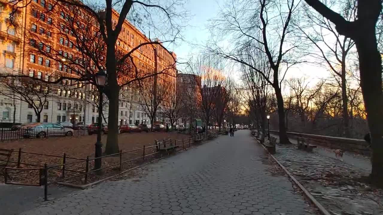 Tramp izbačen iz javne kuće!