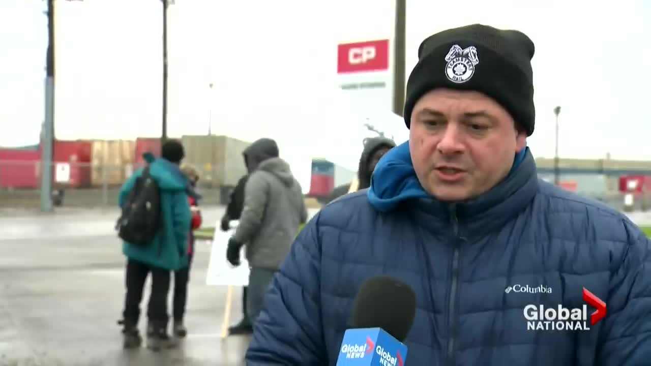 CP Rail labour dispute begins after workers locked out by employer, threatening supply chains