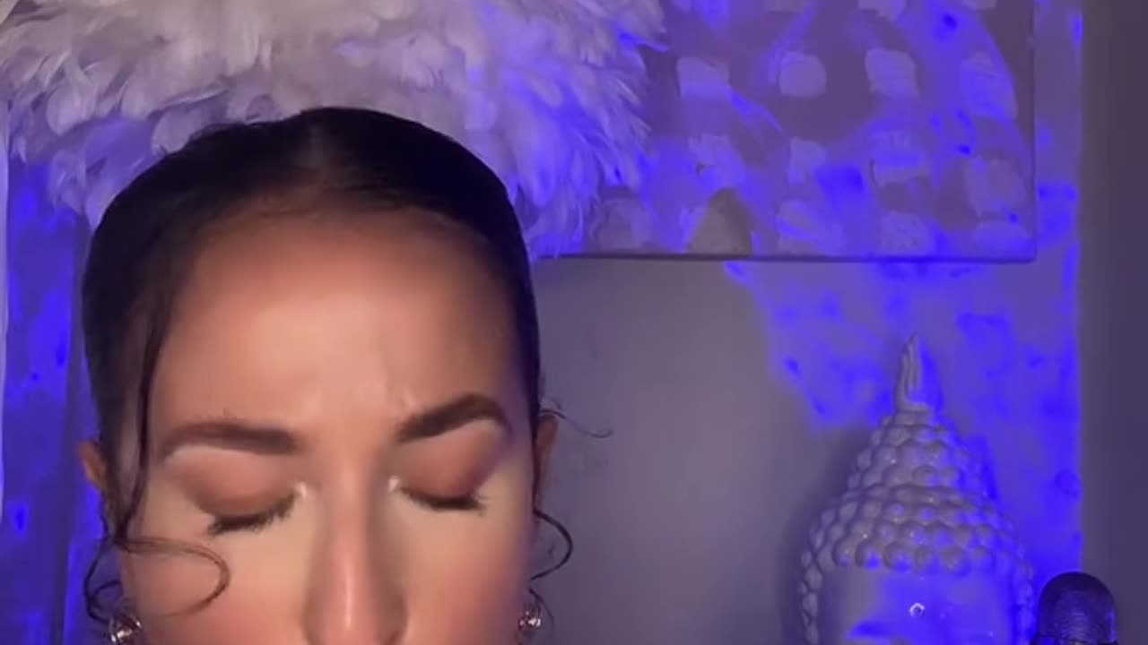 I dont trust her 🤦🏽♀️