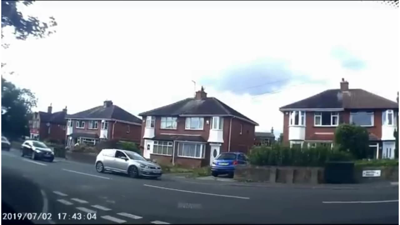 Crashes, Bad Driving And Near Misses | Dash Cam Uk, Car Crash Compilation