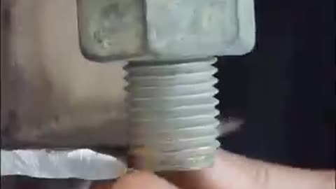 Life tips, using screws to make a simple tension device