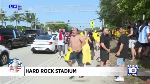 Flood of fans outside Hard Rock Stadium Miami! Copa Final Delayed