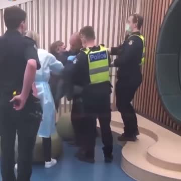 호주! 충격적인 아이 격리 상황