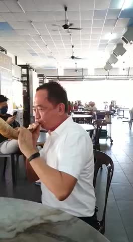 Blow the trumpet to open the gate of heaven