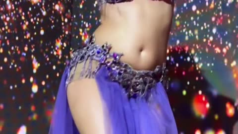 3. Sexy Girl Dance Performance - Mesmerizing Moves! 