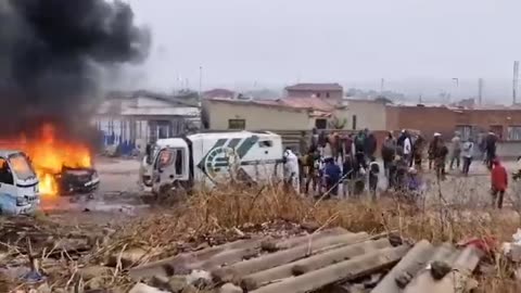 CIT Robbery outside Phomolong High School in Tembisa 2