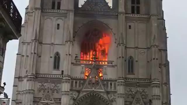 Beautiful Nantes cathedral is on fire