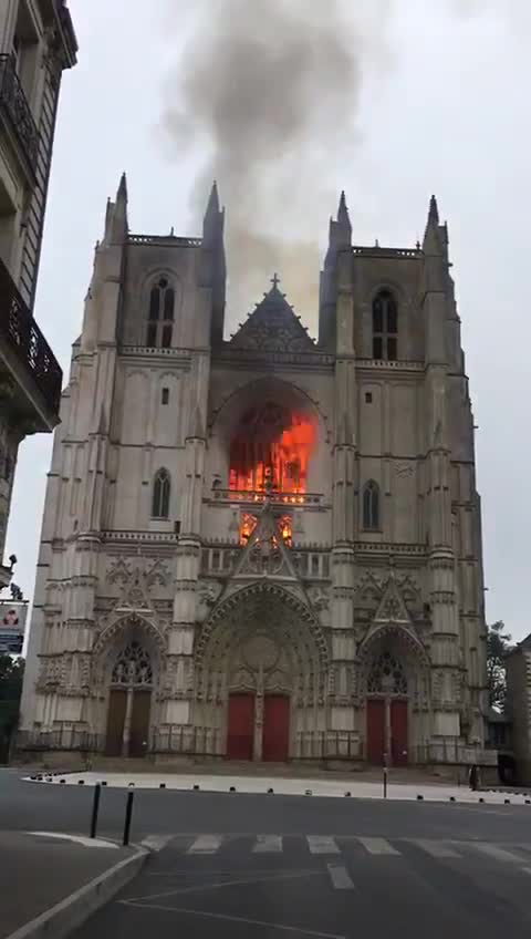 Beautiful Nantes cathedral is on fire