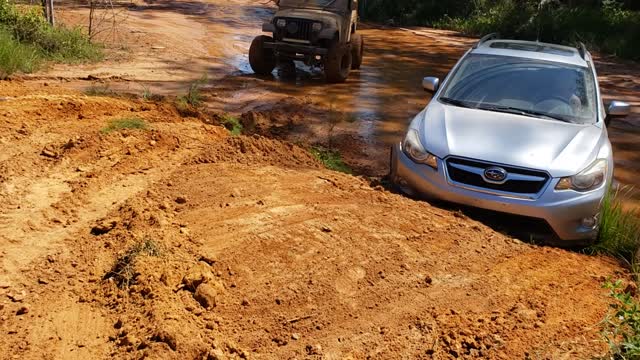 Subaru Crosstrek hitting the front bumper