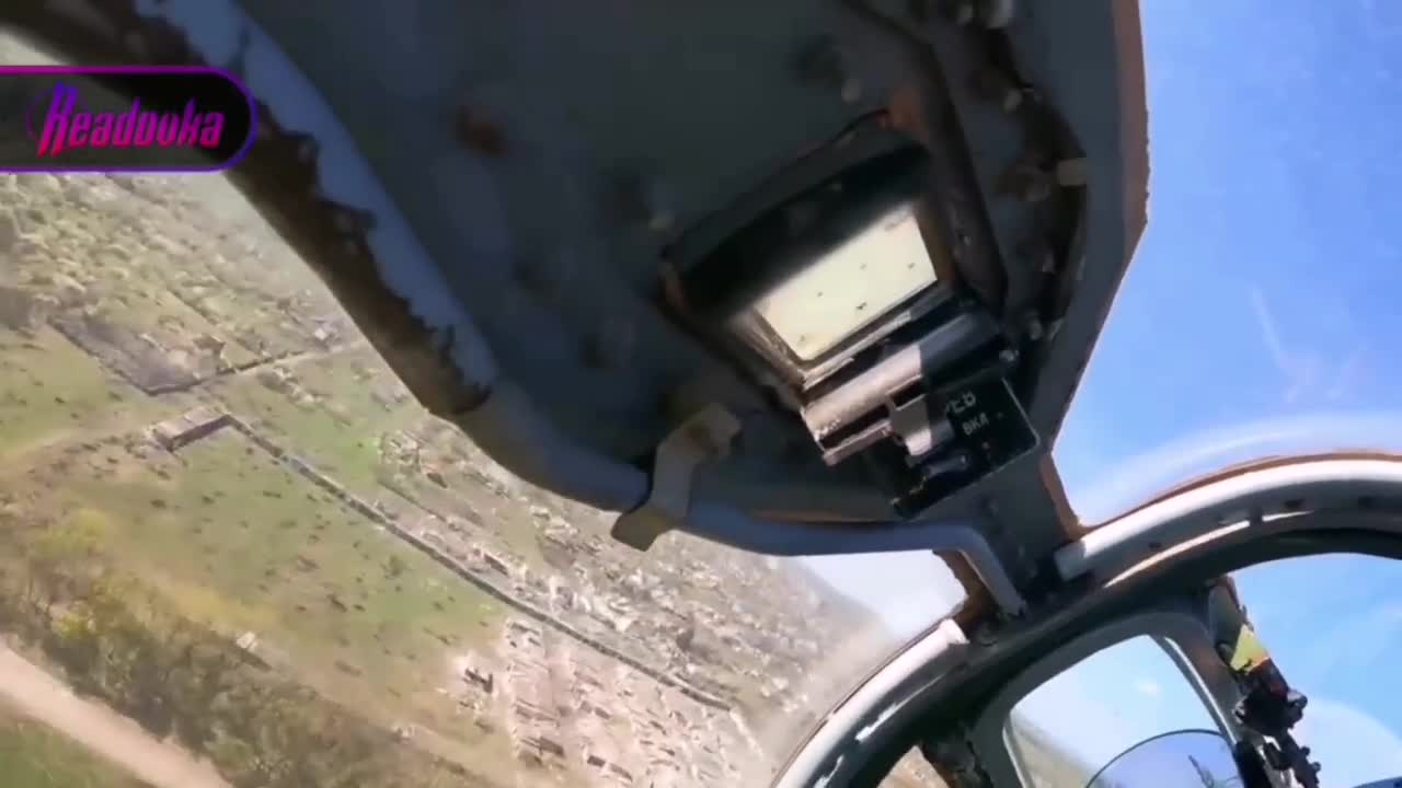 ΜΕΣΑ ΣΕ SU-25