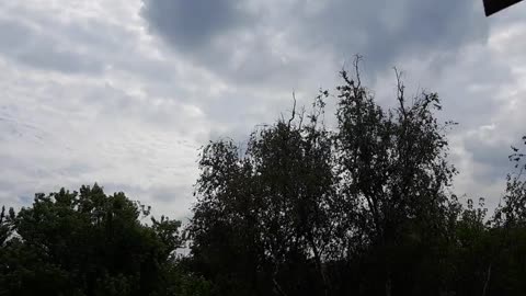 Himmel in Berlin am 25. Juni 2022 um 11:30 Uhr