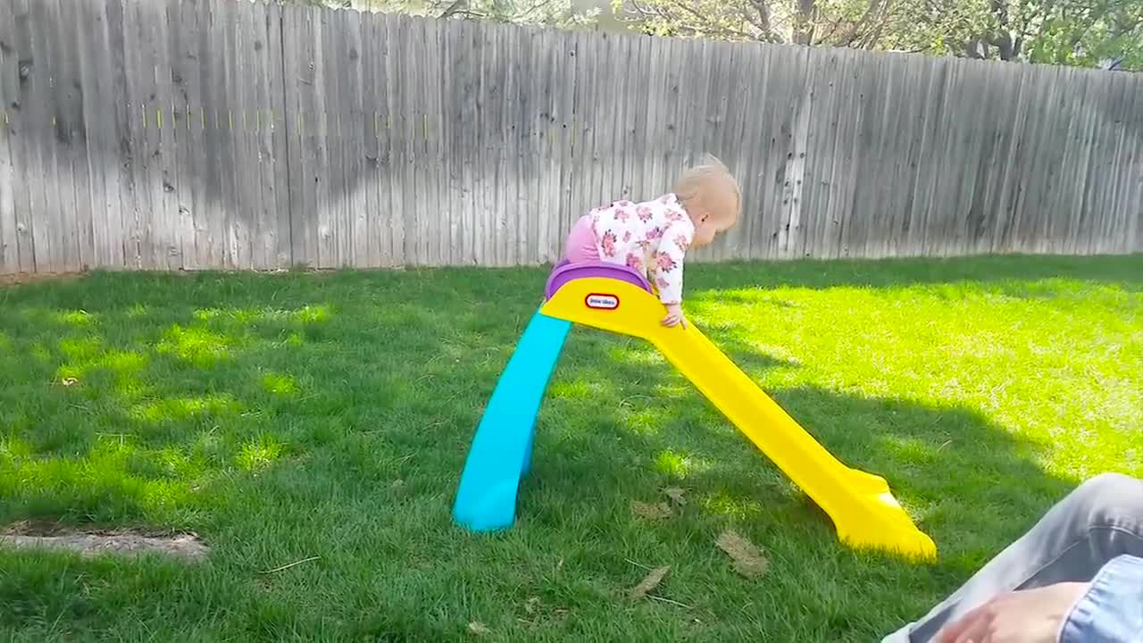 Fun and Fails Baby Siblings Playing Together - WE LAUGH