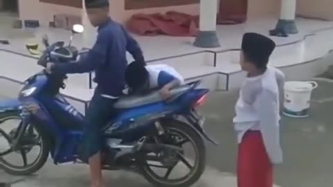 Ulang +62 bikin ngakak