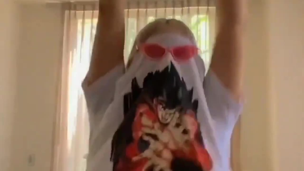 ghost cute and pretty dancing Shia