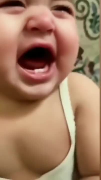 cute baby crying 🤣#short video #baby #babyvideo #babystyle #cutebaby #pcmviral
