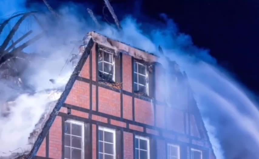 Germans burns down Ukraine refugee house...