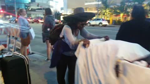 LA