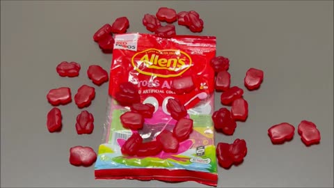 Allens Frogs Alive Packshot vs Product
