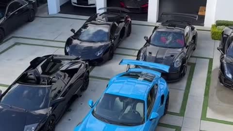 Supercars in House Backyard 😍😍🤩🤩