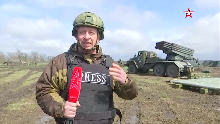 Grady útočí na ocelárny Azovstal v Mariupolu