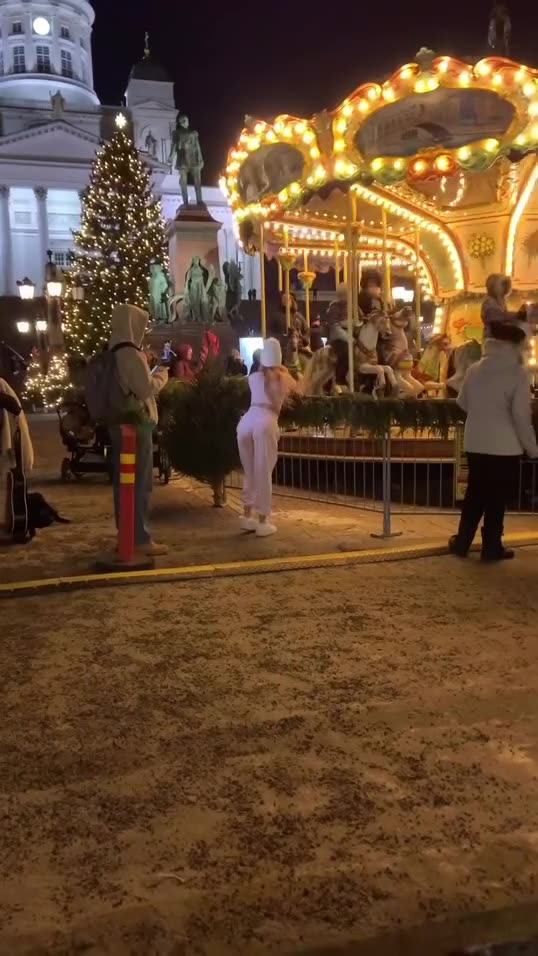 Must be showing off her new earrings