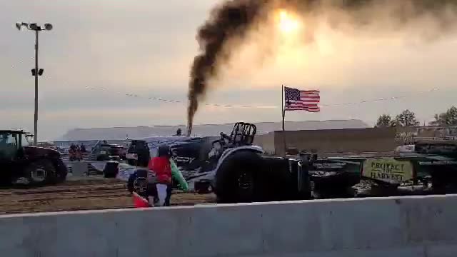 Nashville, Illinois Tractor Pull