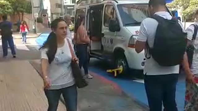 polémica por cepo a una ambulancia