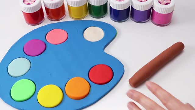 DIY How to Make Rainbow Art Palette and Color Brush with Play Doh