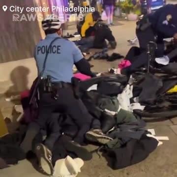 Riot breaks out in Philadelphia as Police attempt to Arrest Looters