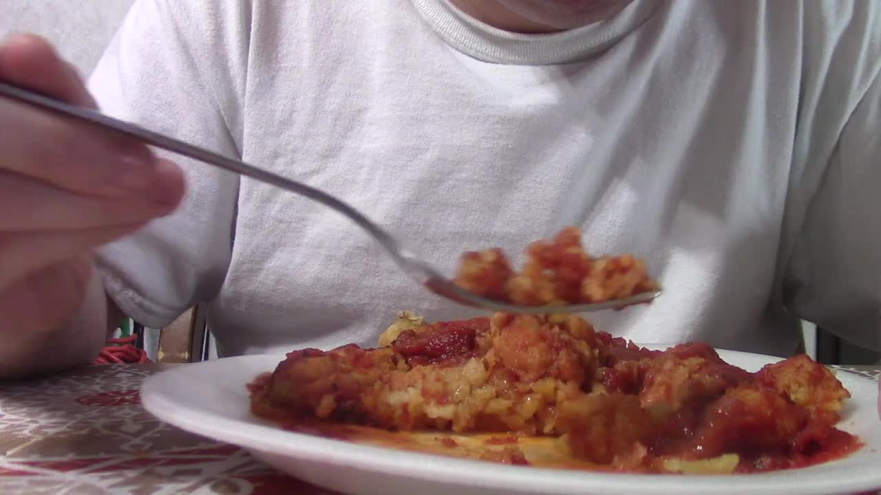 Chicken Nuggets With Tater Tots in Spaghetti Sauce ASMR