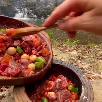 Çömlekte Kuzu Güveç Eşliğinde Ramazan Pidesi 🐑🥩 _ lamb in earthen casserole