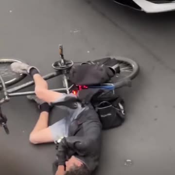 An Edinburgh cyclist protester gets a reality check