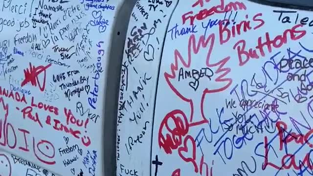 Canadian Freedom Fighters sign Truck in Ottawa