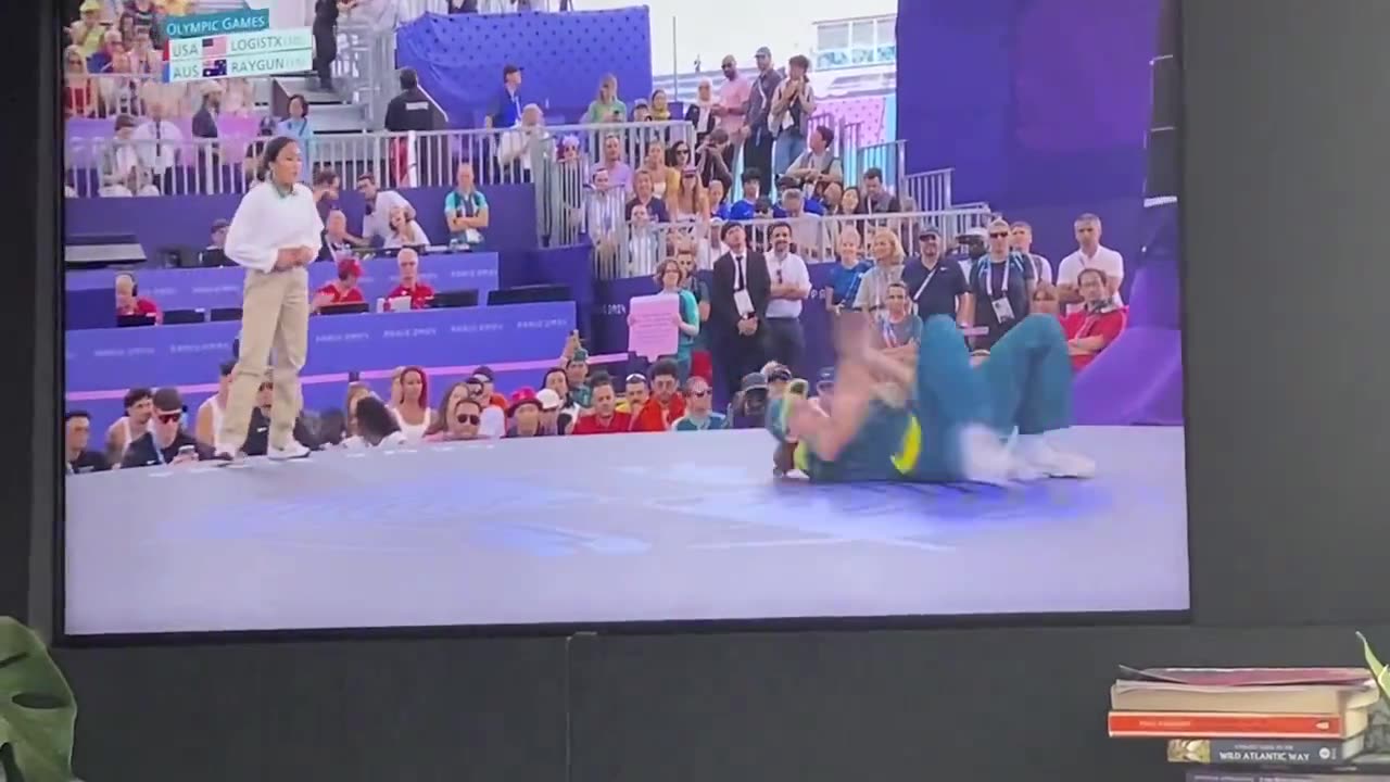 Breakdancing has officially become an Olympic sport in 2024 😂😒