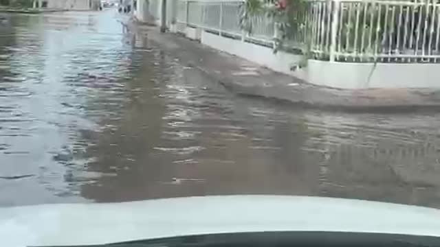 Inundaciones en Manga tras paso del Iota