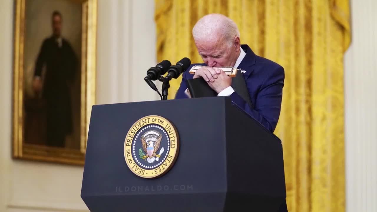 Biden Responds To A Question About Ukraine With 'Titanic Theme Song'