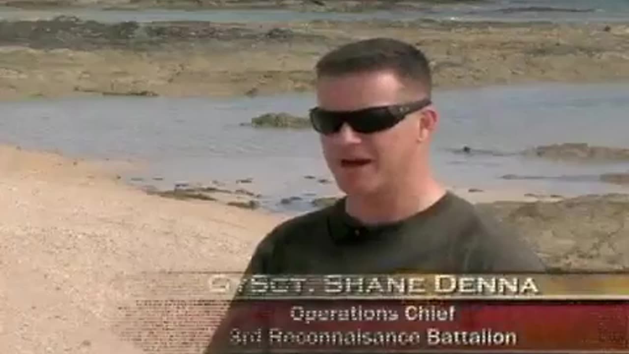 Recon Marines Splash Down in Okinawa