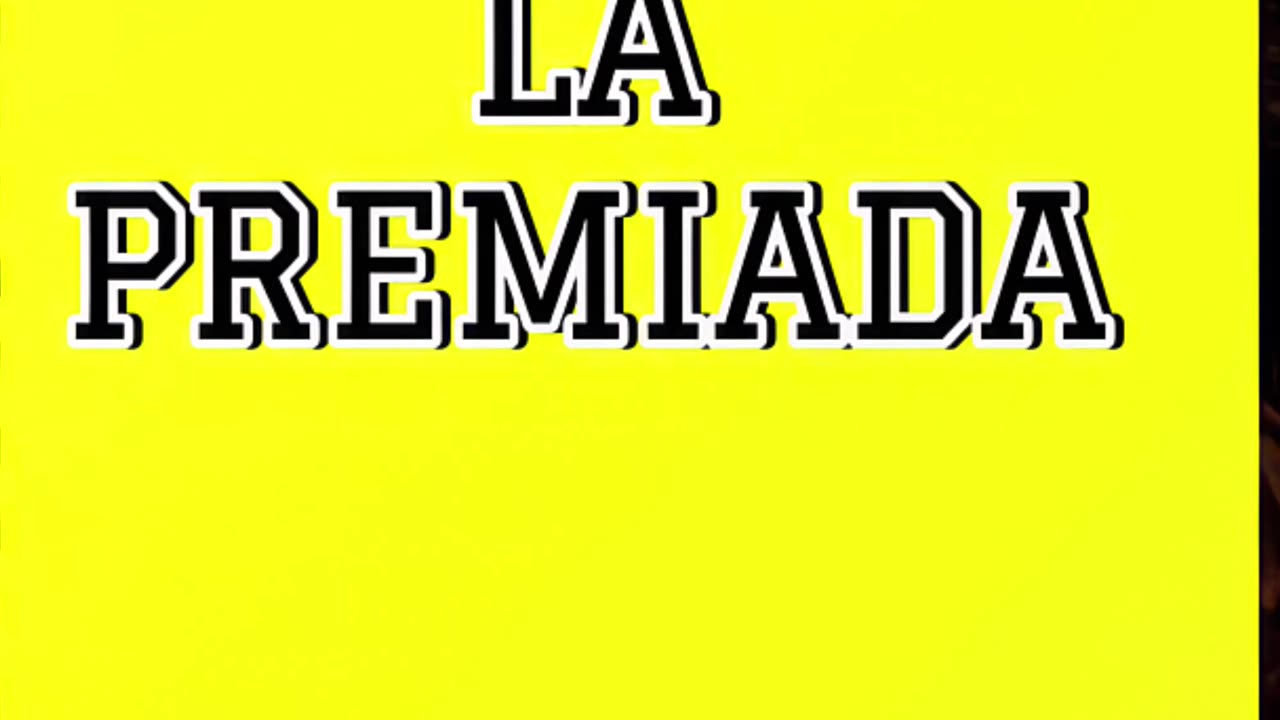 This bold yellow notebook is calling your name! Ready to unlock your creativity? #LaPremiada