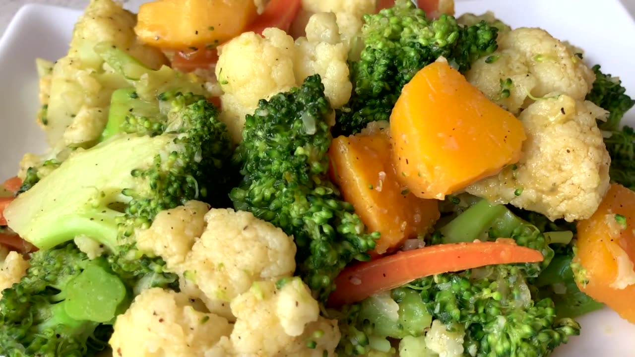 how to cook healthy vegetables - cooking vegetables in vegetable broth without oil or butter