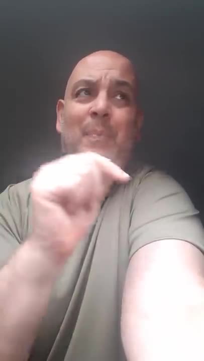 061121_7 MONDAY TIP IS OFF