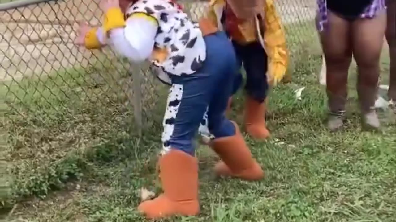 Kid didn’t want to see his mom twerking during his birthday party…