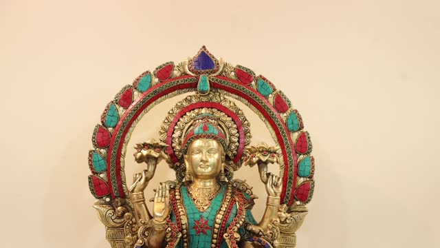 22" Brass Goddess Lakshmi with Kirtimukha Prabhavali | Exotic India Art