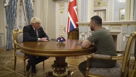 Boris Johnson arrived in Kyiv and met with Zelensky.