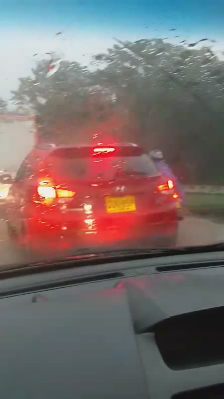 Fuerte aguacero genera emergencias en Piedecuesta