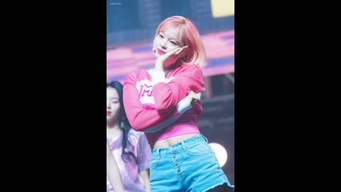 Jeongyeon + Pink = Perfection!!!!!