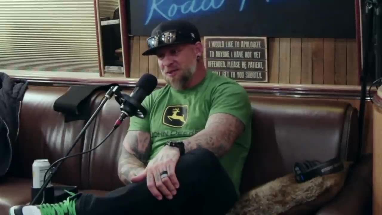 Tracy Lawrence - TL's Road House - Brantley Gilbert (Episode 46)