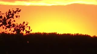 Relaxing Video of Mississippi River Sunset