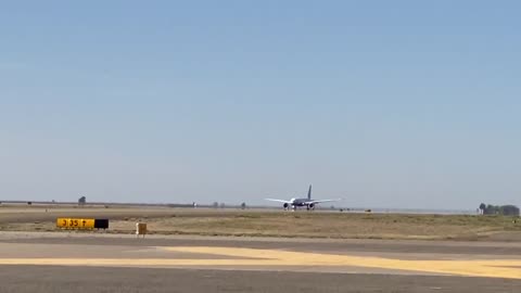 Boeing 777X Take off at Roswel