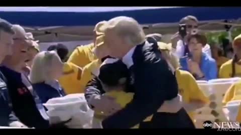 🇺🇲TRUMP🇺🇲 vs fake news📰💩