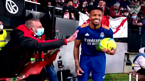 04.Why Is Football So Funny #4
